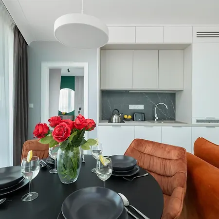 Stylish Sea Waves With Pool & Parking By Rent Like Lejlighed