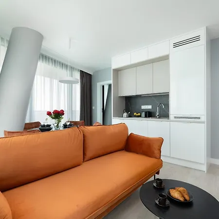 Stylish Sea Waves With Pool & Parking By Rent Like Lejlighed