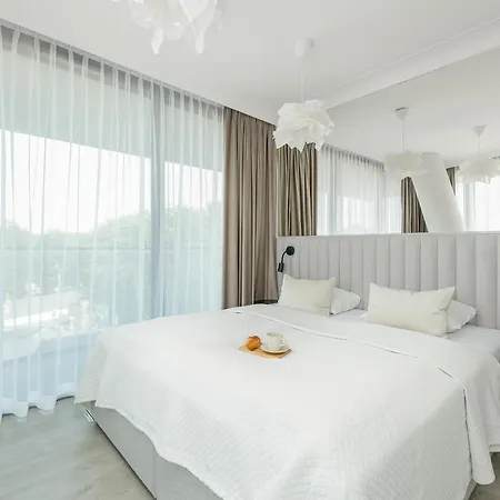 Stylish Sea Waves With Pool & Parking By Rent Like *
